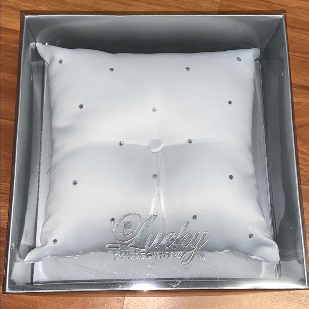 NWT Lucky Collections Ring Bearer Satin Pillow